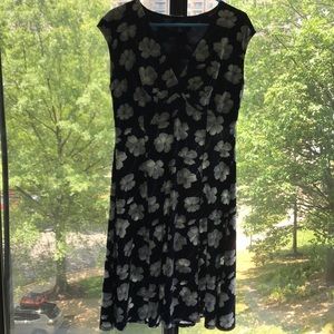 Chaps Navy blue and white flower dress-L